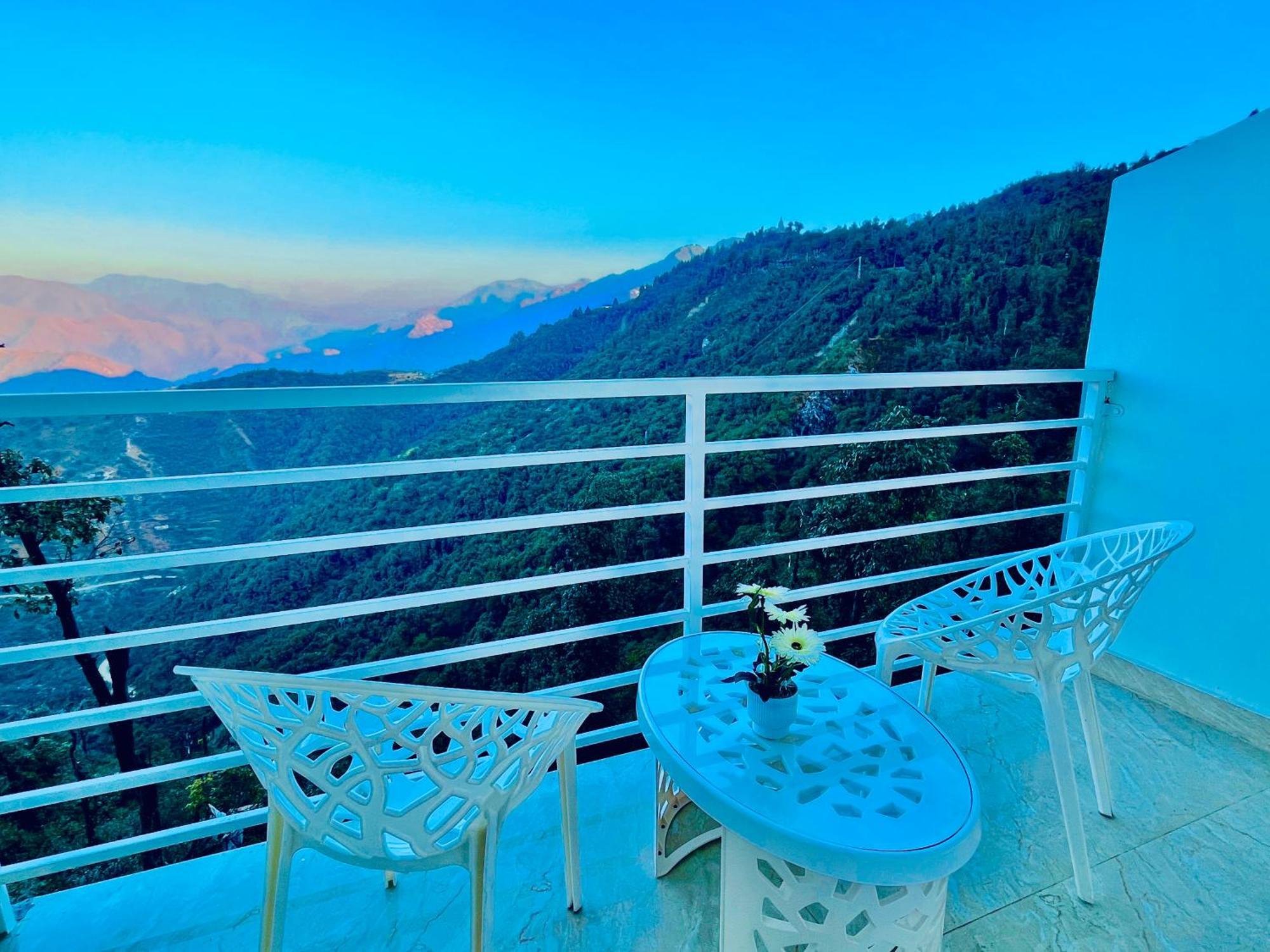 Hotel Classic Crown - #Scenic Mountain View #Open Terrace #Parking #Premium Rooms With Balcony #Guest Preferred #Best Selling Hotel In Mussoorie Exterior foto