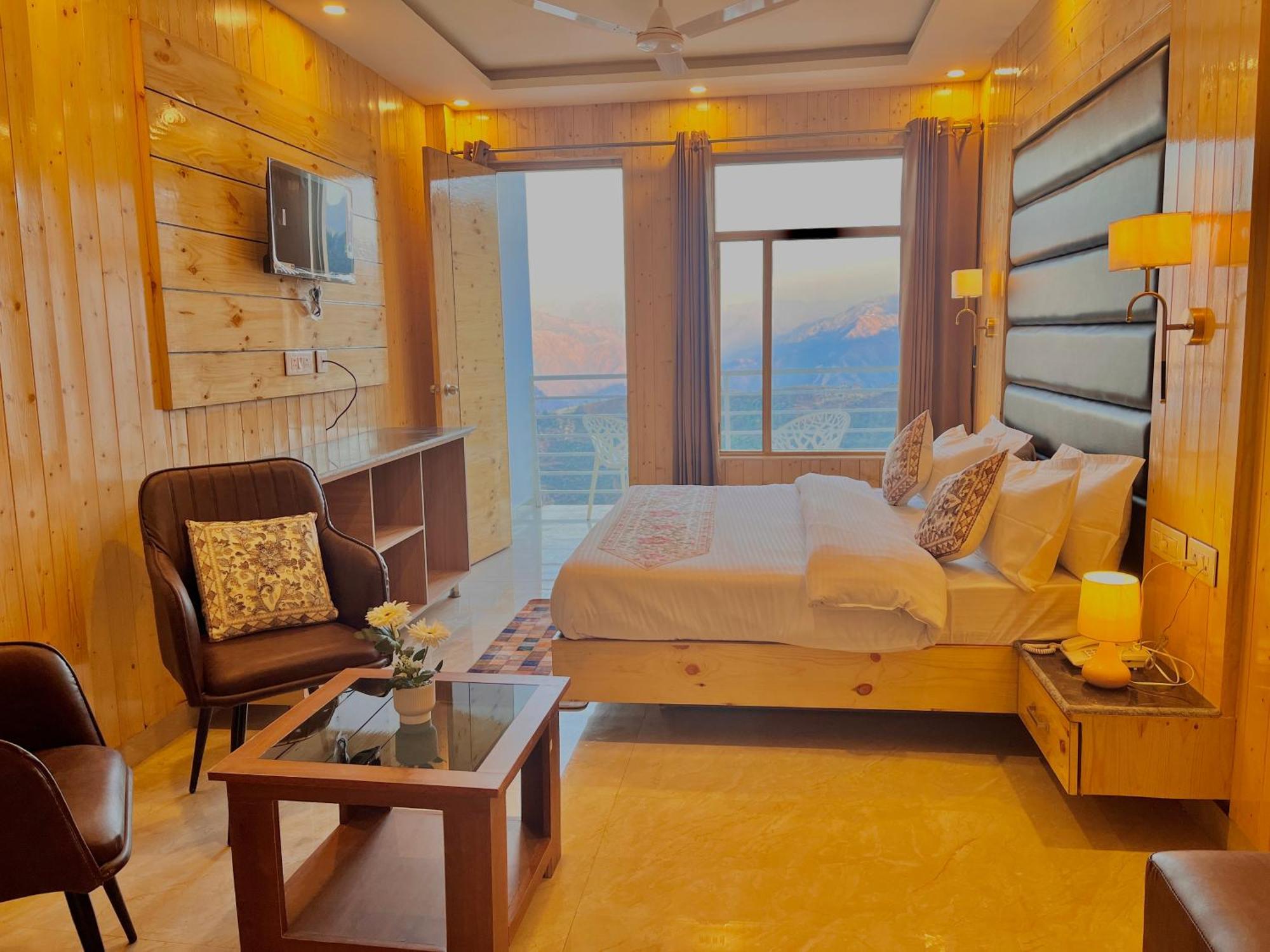 Hotel Classic Crown - #Scenic Mountain View #Open Terrace #Parking #Premium Rooms With Balcony #Guest Preferred #Best Selling Hotel In Mussoorie Exterior foto