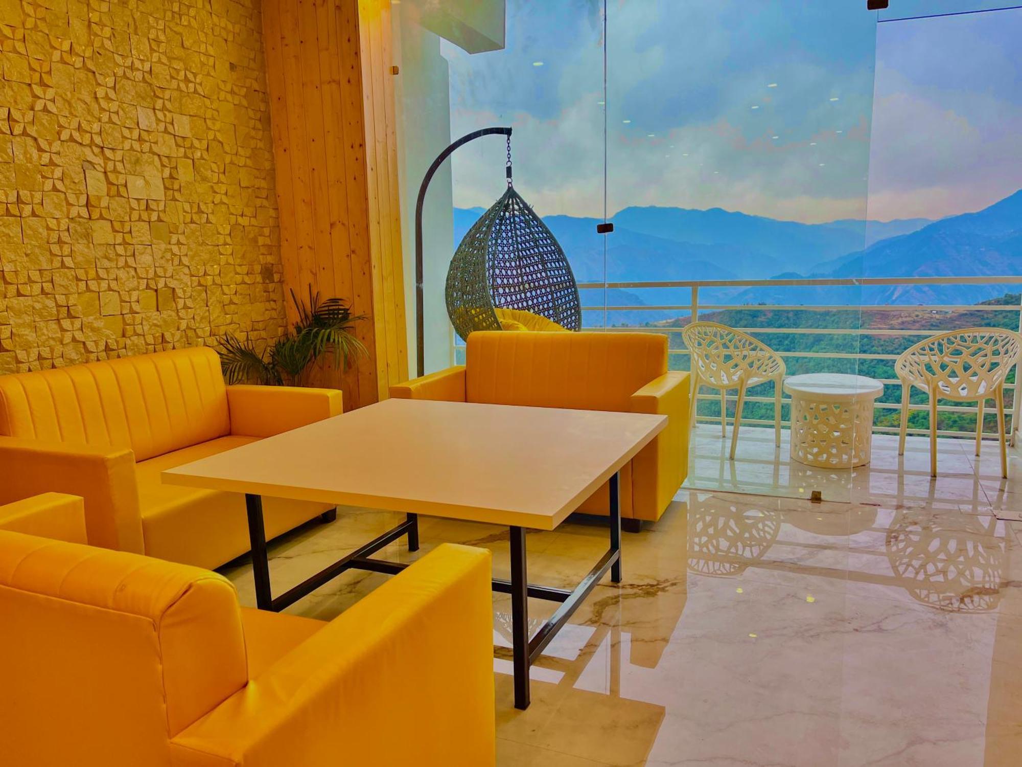 Hotel Classic Crown - #Scenic Mountain View #Open Terrace #Parking #Premium Rooms With Balcony #Guest Preferred #Best Selling Hotel In Mussoorie Exterior foto