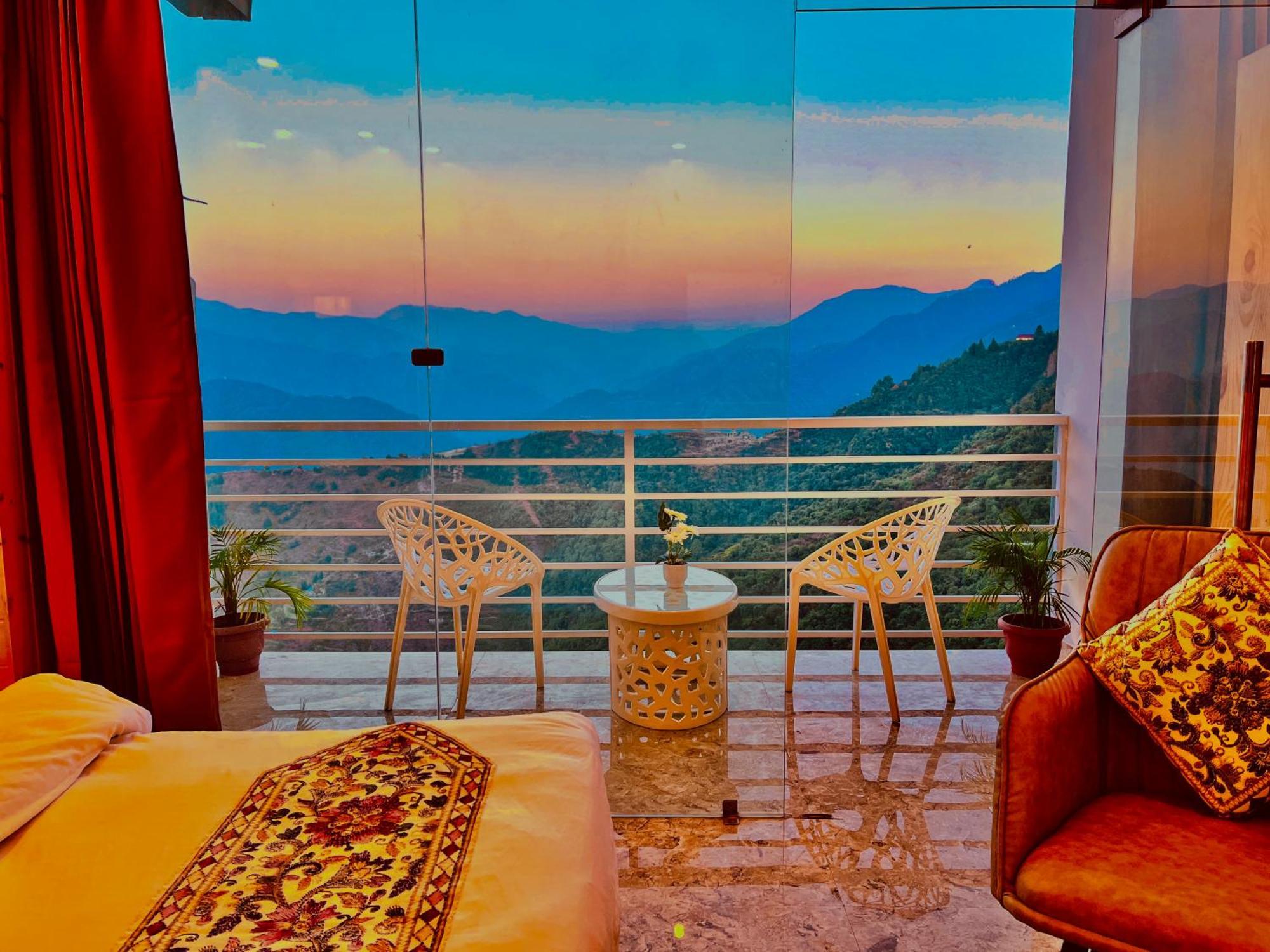 Hotel Classic Crown - #Scenic Mountain View #Open Terrace #Parking #Premium Rooms With Balcony #Guest Preferred #Best Selling Hotel In Mussoorie Exterior foto
